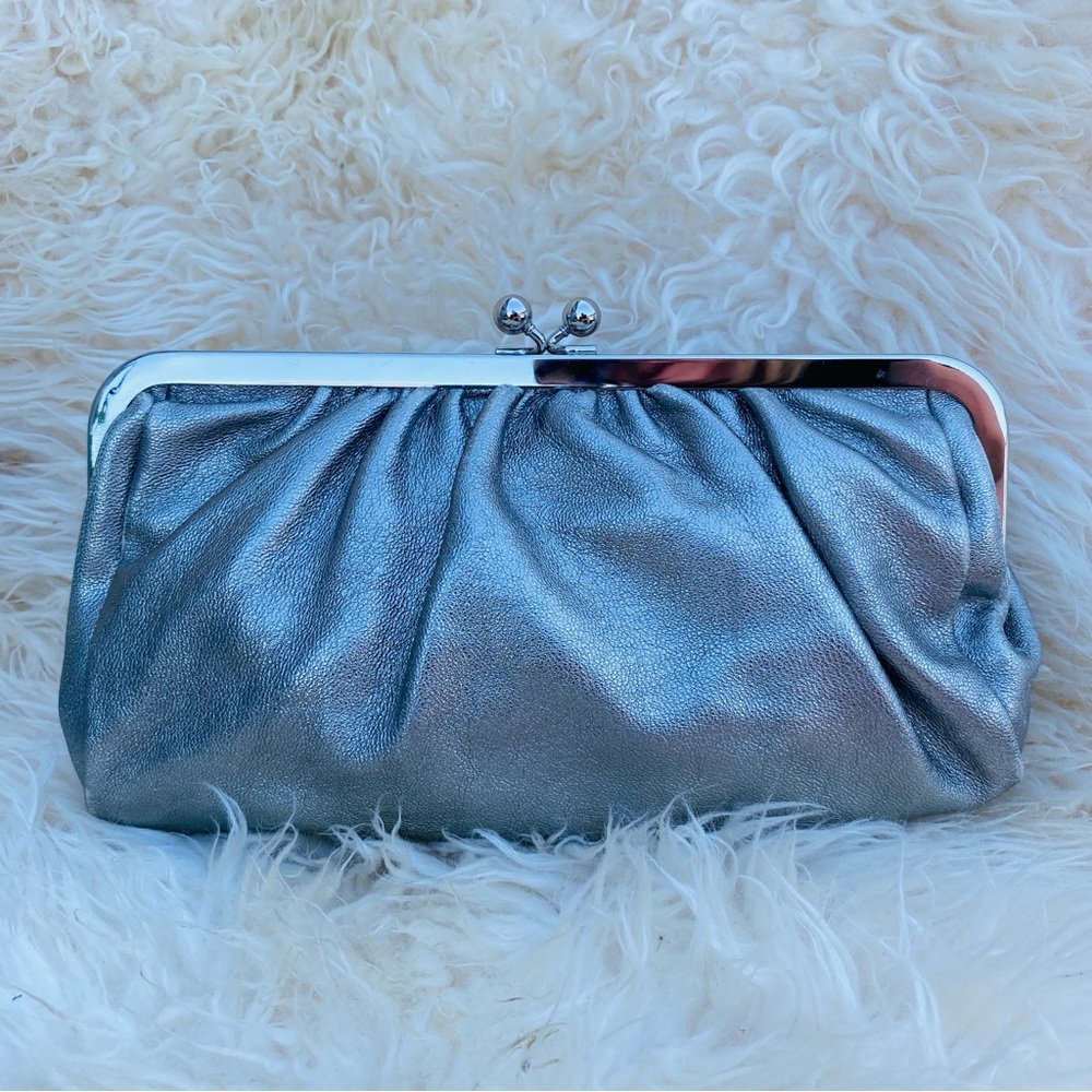 EXPRESS vintage y2k silver leather clutch kiss lock party holiday - Picture 2 of 5